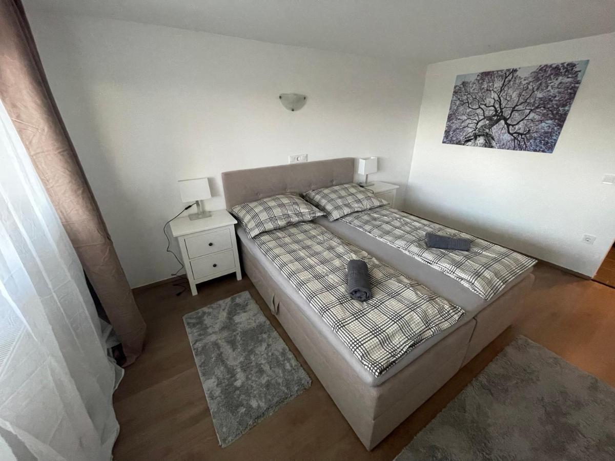 Malibu Apartman 米什科尔茨 外观 照片
