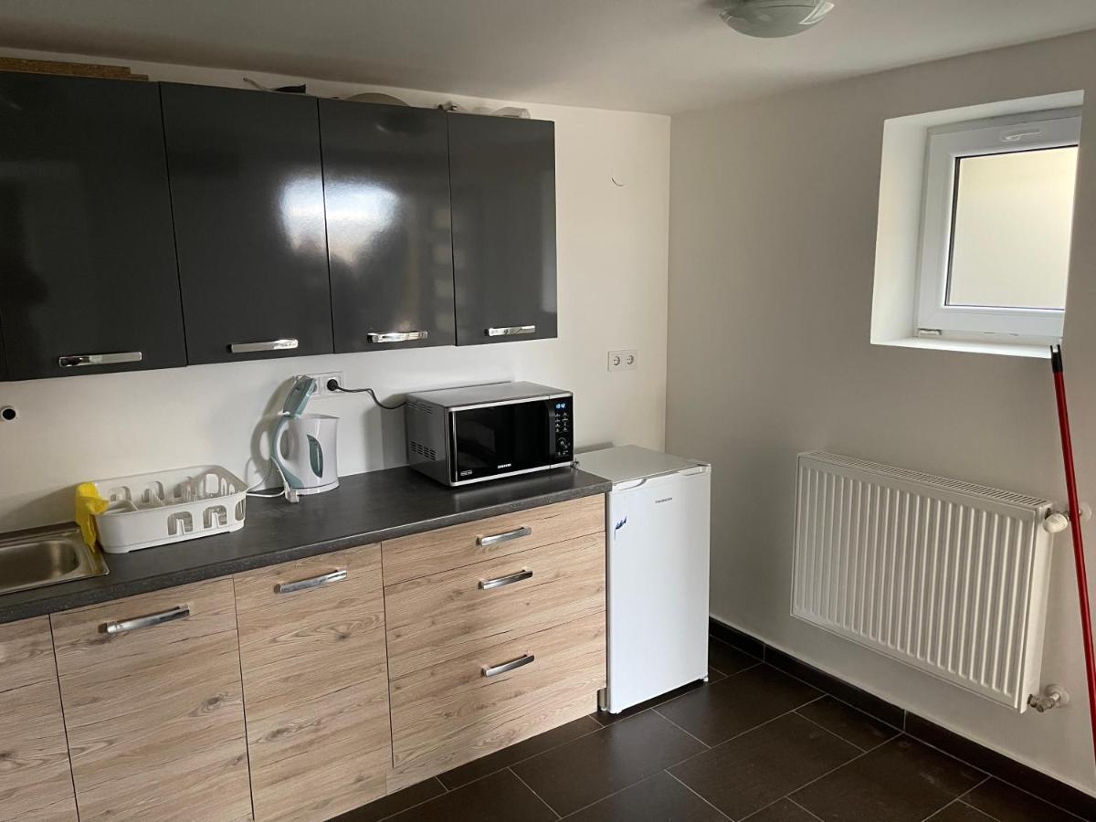 Malibu Apartman 米什科尔茨 外观 照片