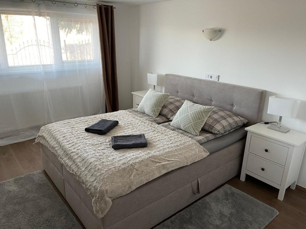 Malibu Apartman 米什科尔茨 外观 照片